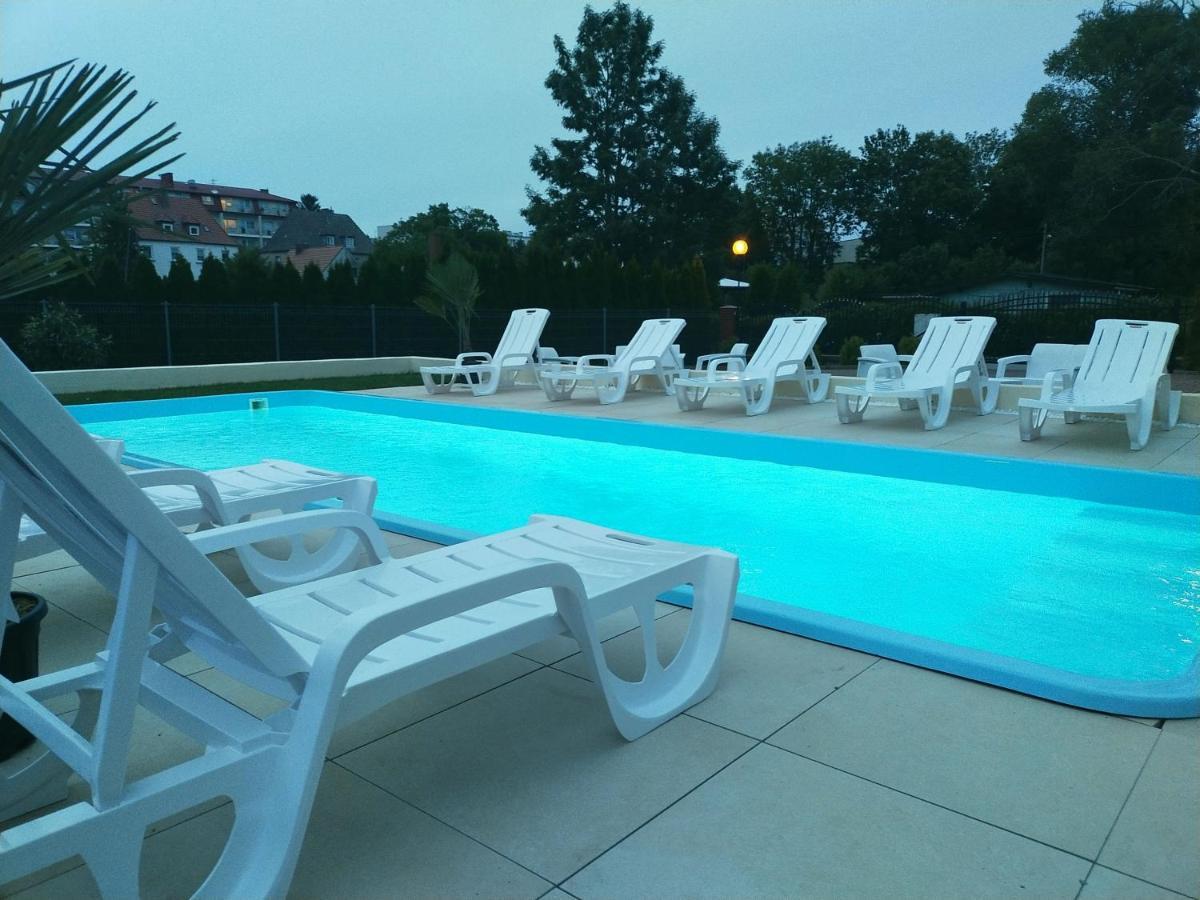 Pensjonat Spa Dolce Vita 尤斯托尼莫斯基 外观 照片