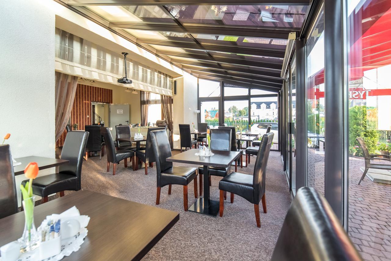 Pensjonat Spa Dolce Vita 尤斯托尼莫斯基 外观 照片